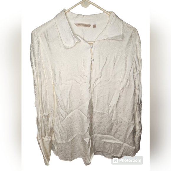 Soft Surroundings Tops - Soft Surroundings Cream Leopard Animal Print Long Sleeve Tunic Blouse Size L